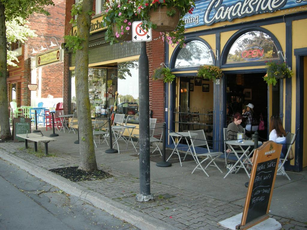 Canalside Restaurant, Inn & Kitchen Store Port Colborne Esterno foto
