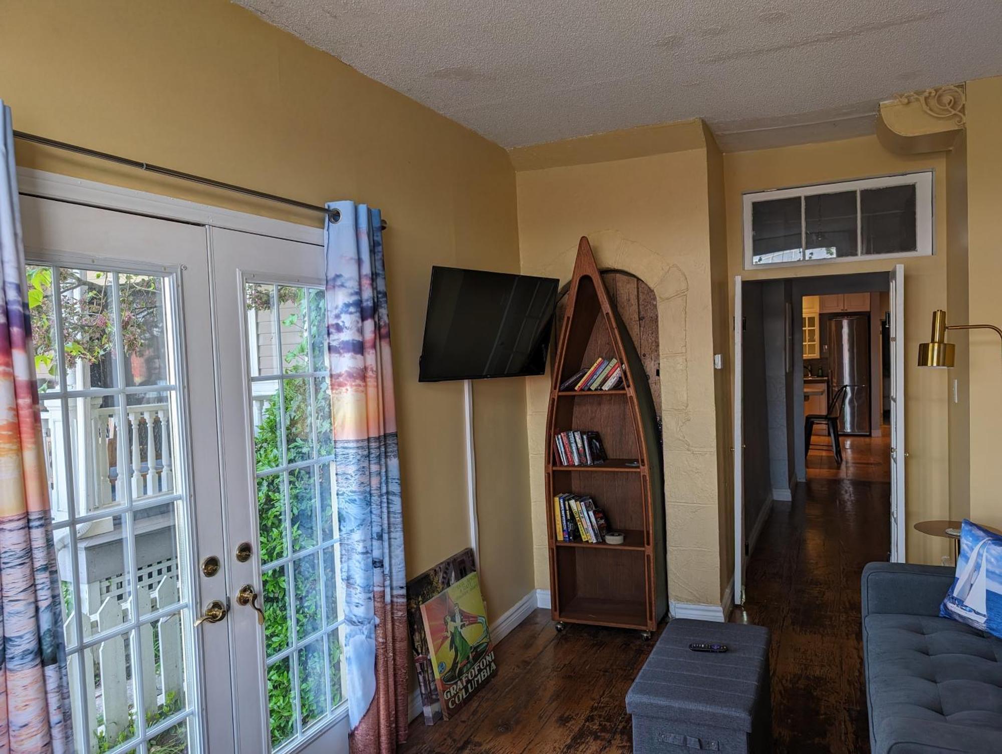 Canalside Restaurant, Inn & Kitchen Store Port Colborne Esterno foto