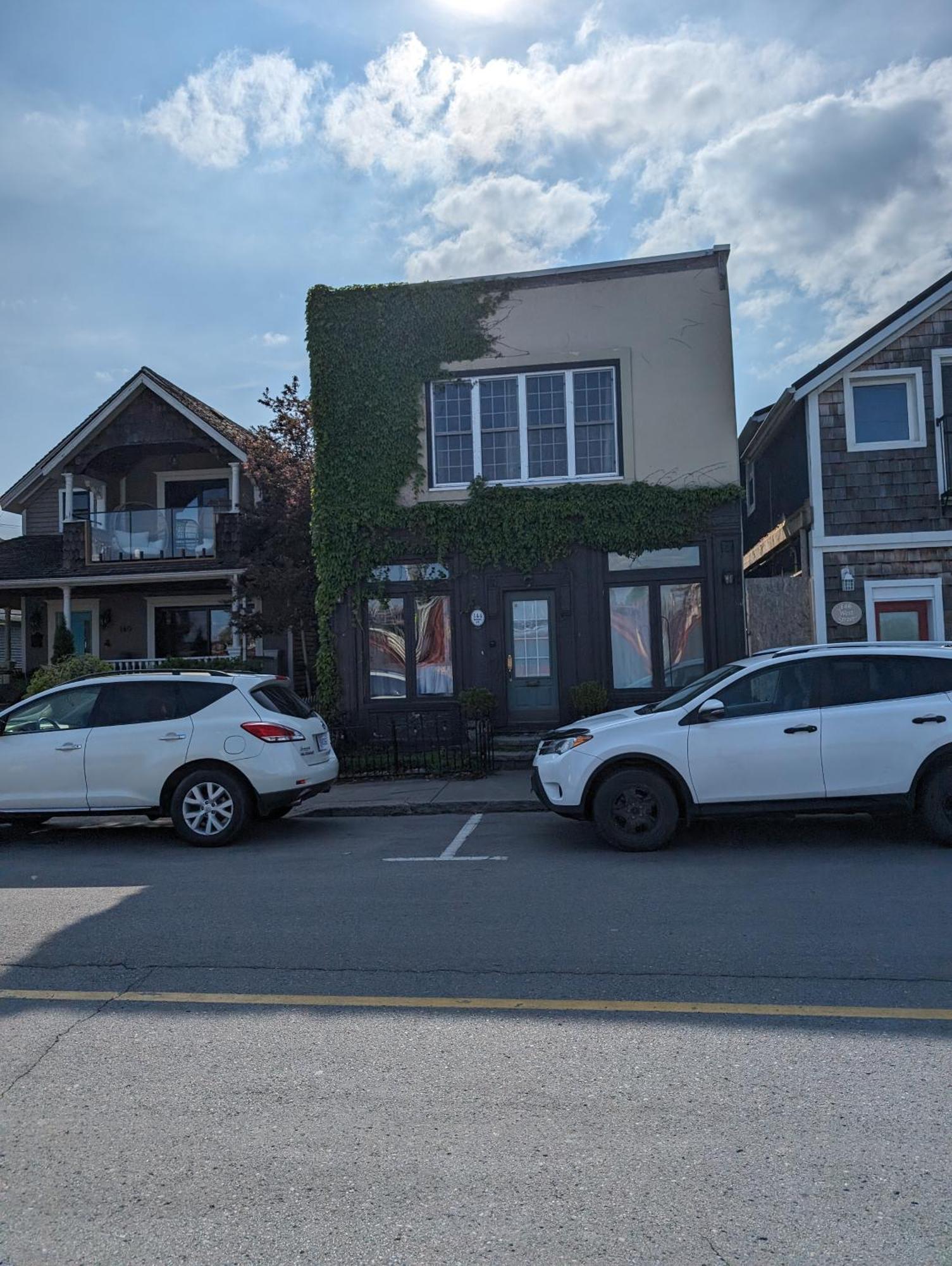 Canalside Restaurant, Inn & Kitchen Store Port Colborne Esterno foto